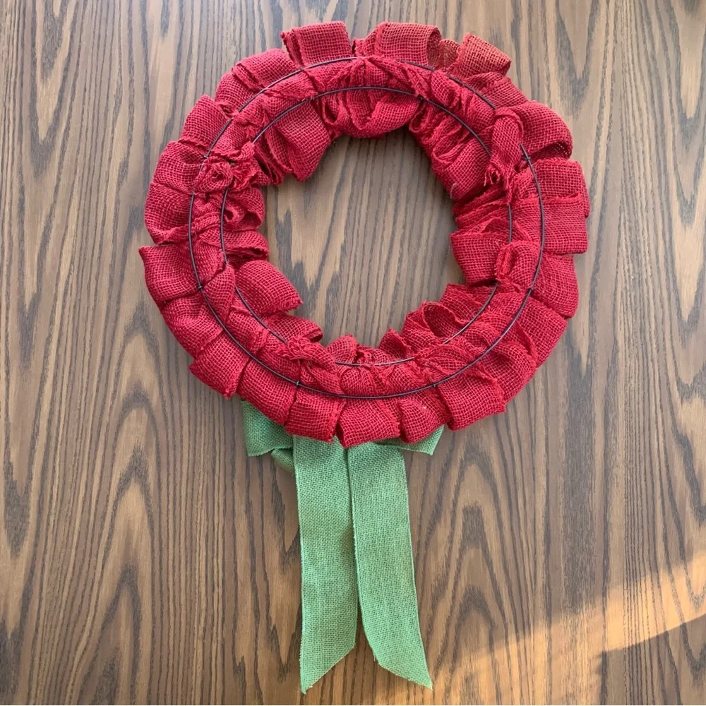 Red & Green Bow Burlap Wreath – Weaved Holiday Decoration – Thick Wire Frame